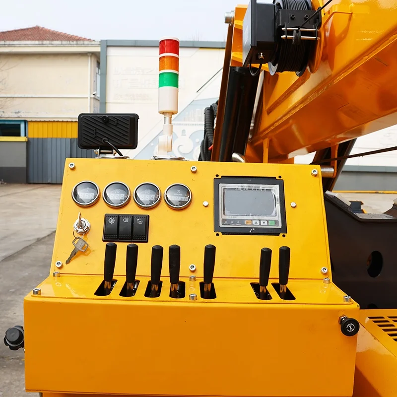 Малый мобильный кран-паук 3, 5 – обзор и цена Heavy Equipment Crane